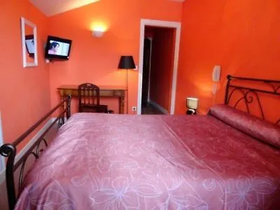 Des Remparts Hotel 2*